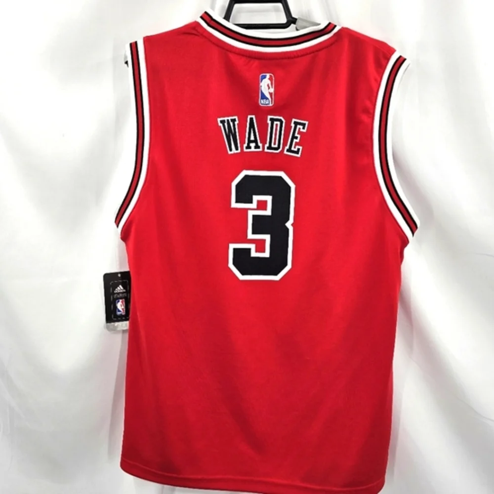 NWT Adidas Chicago Bulls Dwyane Wade #3 Youth Size Large NBA Jersey Red Black.‎